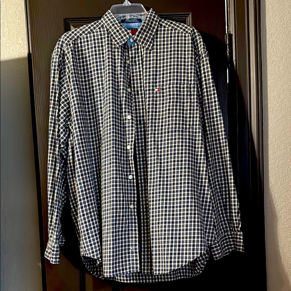 Tommy Hilfiger Casual Button Down Shirt